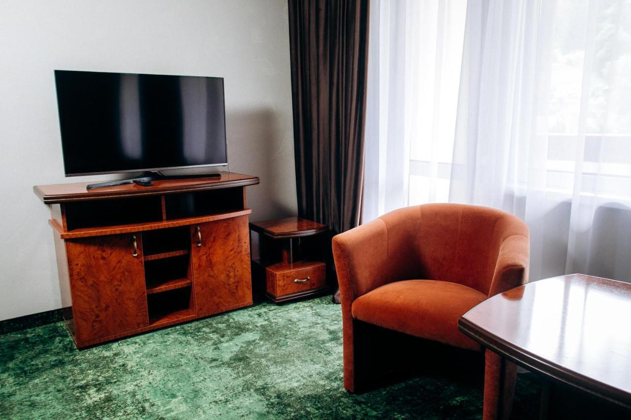 Stanislavsky Hotel Group Jaremče Esterno foto