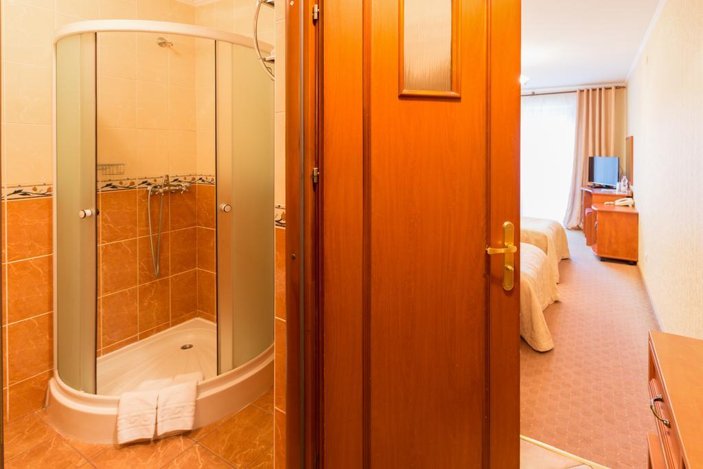 Stanislavsky Hotel Group Jaremče Esterno foto
